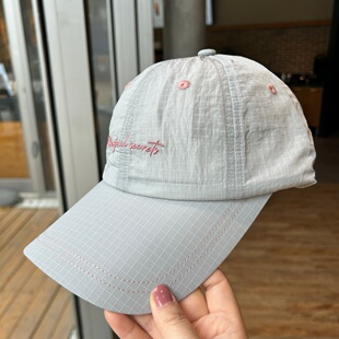 透气鸭舌帽防晒遮阳显脸小 薄款 新款 字母户外速干格子棒球帽女夏季