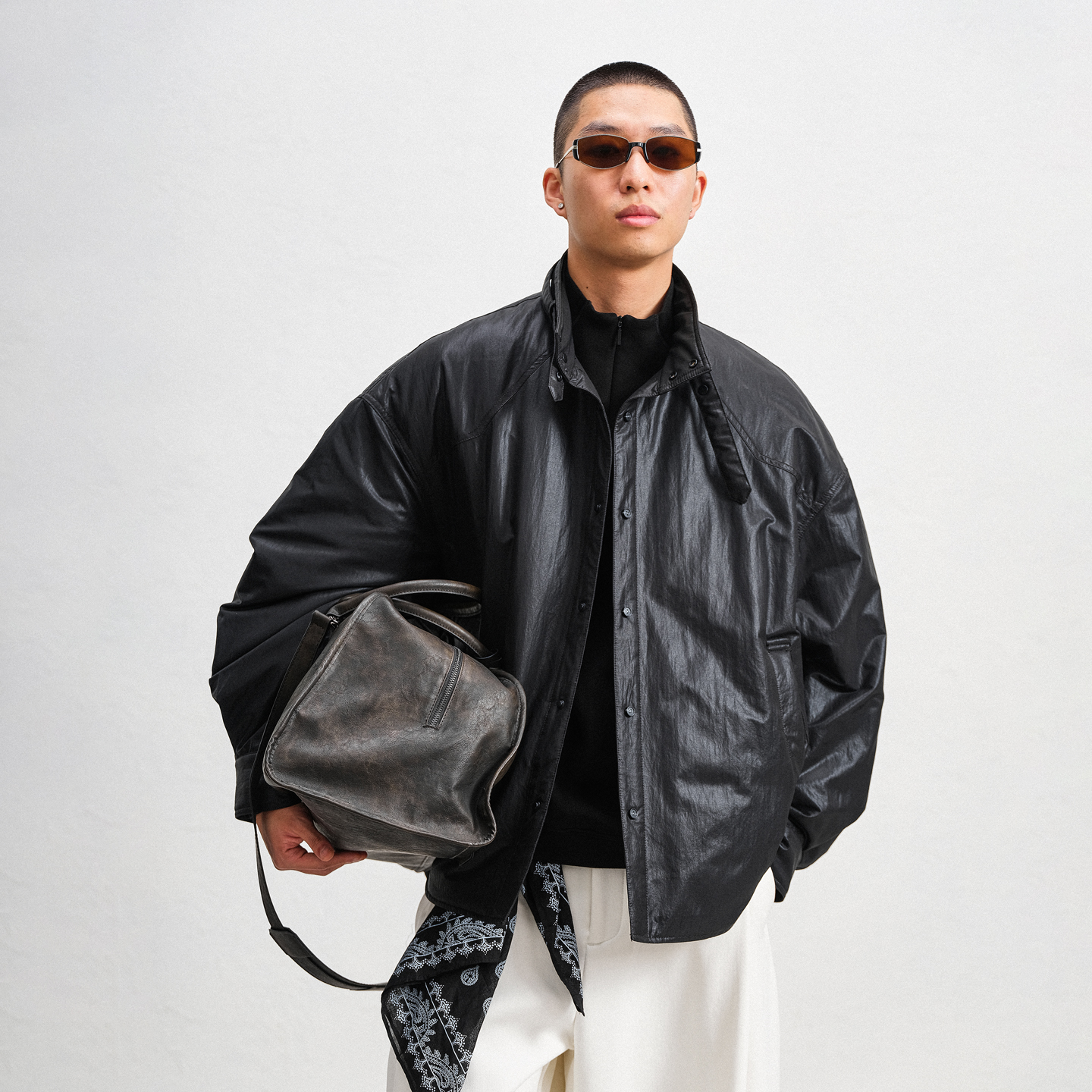 JUPSTUDIO带扣开襟立领羽绒服男