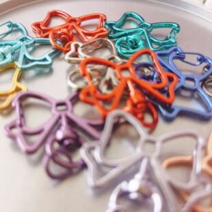 草有的是蝴蝶结异形钥匙扣原创创意金属挂件手工diy饰品配件电镀