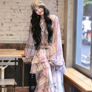 AZure温柔风荷叶边连衣裙法式复古粉灰格长袖百搭衬衫裙宽松显瘦