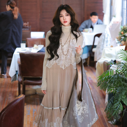 AZure高领显瘦百搭长袖打底衫女