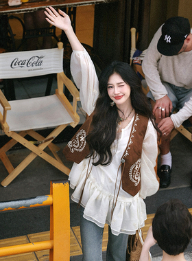 AZure轻薄麂皮绒马甲法式复古立体绣百搭背心气质美拉德棕显瘦春