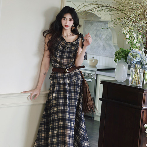 法式复古格纹吊带背心半身裙套装