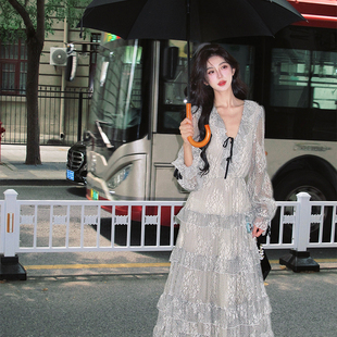 AZure温柔风复古蕾丝连衣裙法式 荷叶边蛋糕气质长裙拼接绑带裙秋