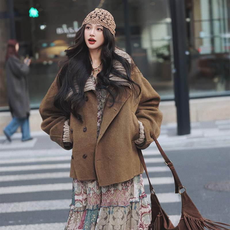 复古翻领70%羊毛双面呢短款大衣