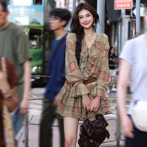 AZure温柔复古格纹衬衫连衣裙