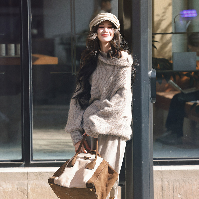 AZure法式高领露肩显瘦针织衫女