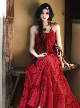 AZure法式复古波尔多红色v领吊带连衣裙女夏季性感小露背蛋糕长裙