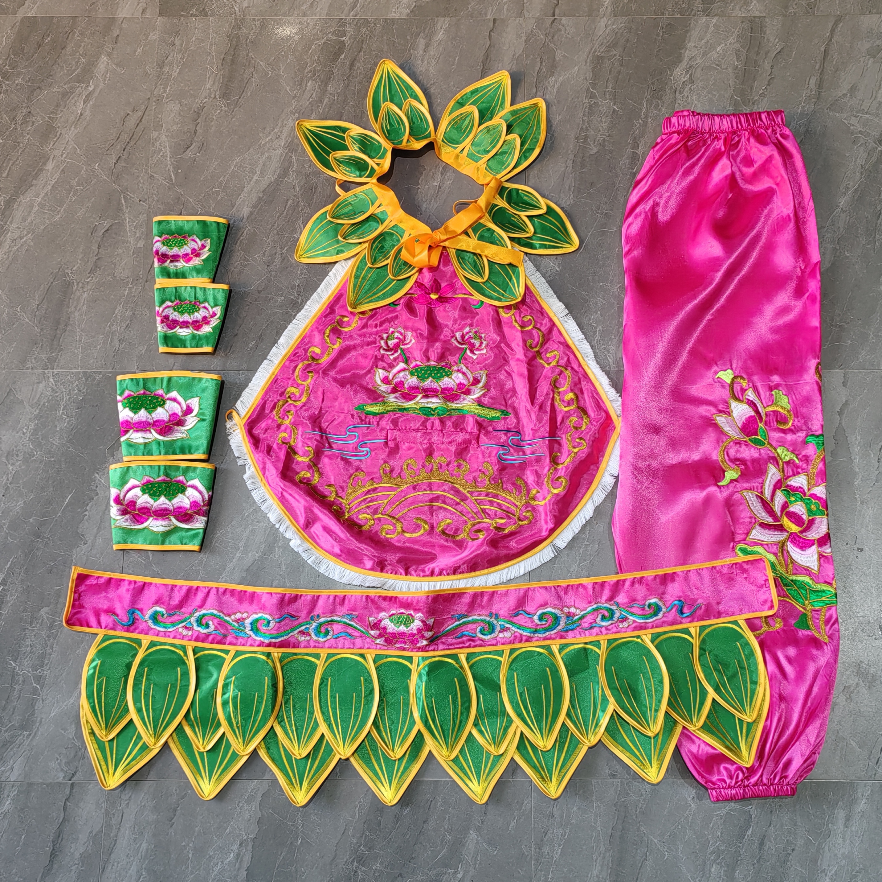 新款热卖莲花三太子跳神袍善财童子乩童袍莲花袍服饰定制哪吒太子