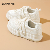 春秋国风刺绣配裙子百搭增高休闲板鞋 达芙妮厚底小白鞋 女2026新款