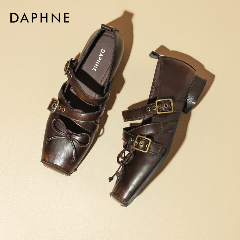 达芙妮女鞋正品！平底玛丽珍女鞋