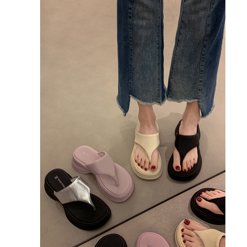 夏上新人字拖女外穿夏季2026新款图片