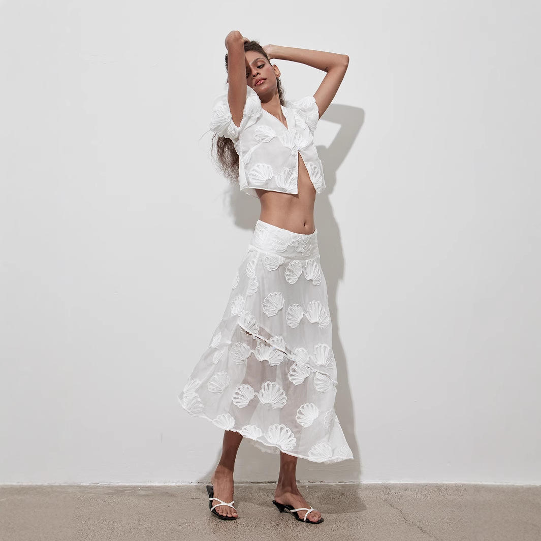 欧美女装花朵半身裙女春秋设计感小众高级感气质甜美字裙一步裙