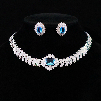 Romantic Design Sky Blue Necklace and Earrings Set Zircon Choker Light Luxury Clavicle Chain Wedding Evening Dress Accessories