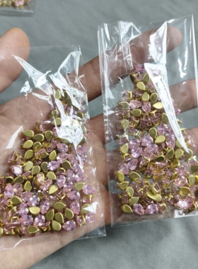 H038 5x7mm粉色铜托水滴锆石30克约100颗