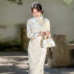 旗袍2025新款冬季长袖年轻款气质高端茶服女加绒茶艺师服装女