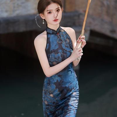 蓝色旗袍复古民国风高端修身2025新款改良新中式低领无袖连衣裙女