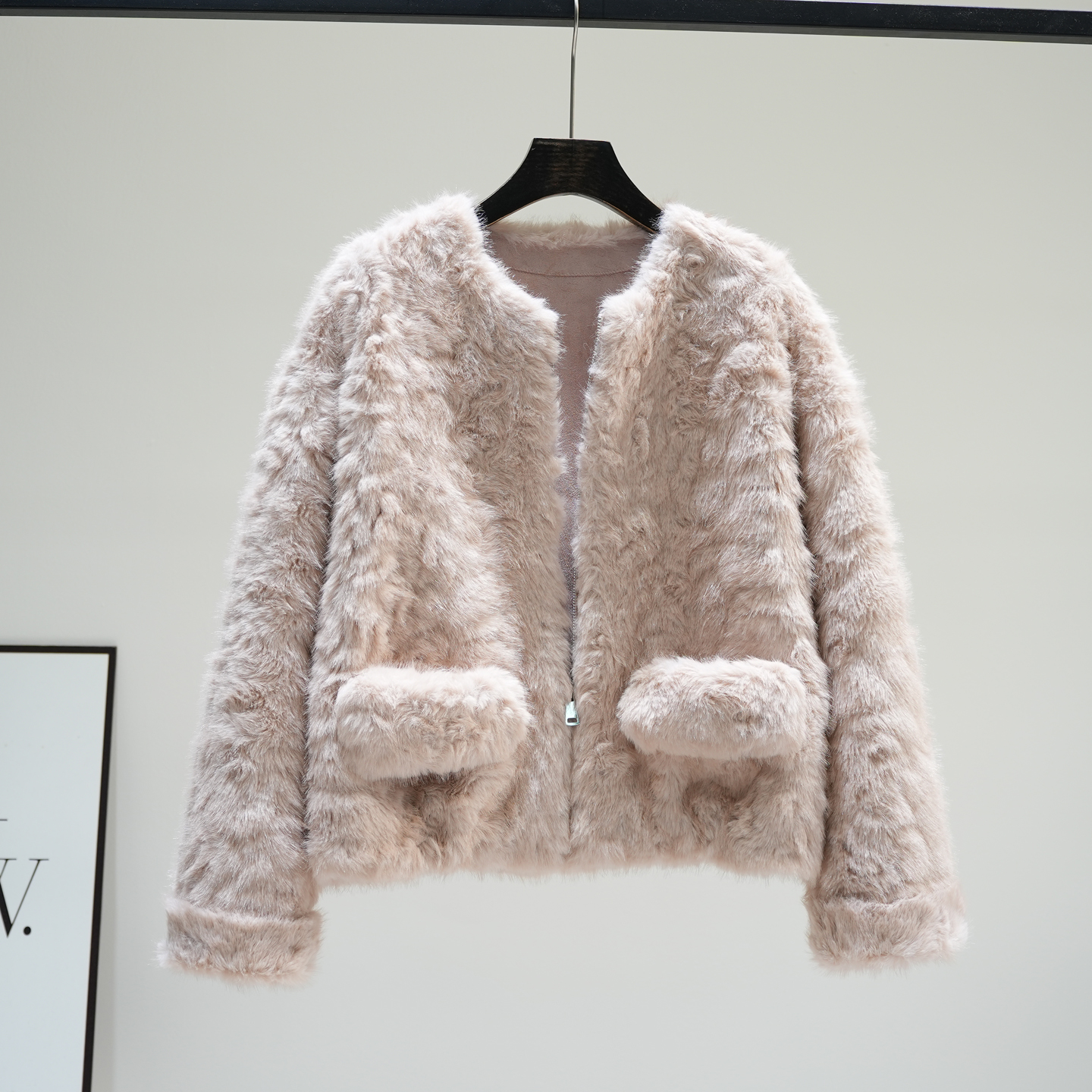 高级感粉色小香风仿皮草环保皮毛一体羊羔毛外套女2025冬季上衣潮