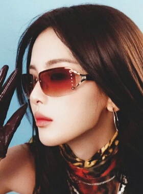 杨超越同款墨镜女千禧风Y2K时尚潮拍照凹造型太阳眼镜巴黎时装周