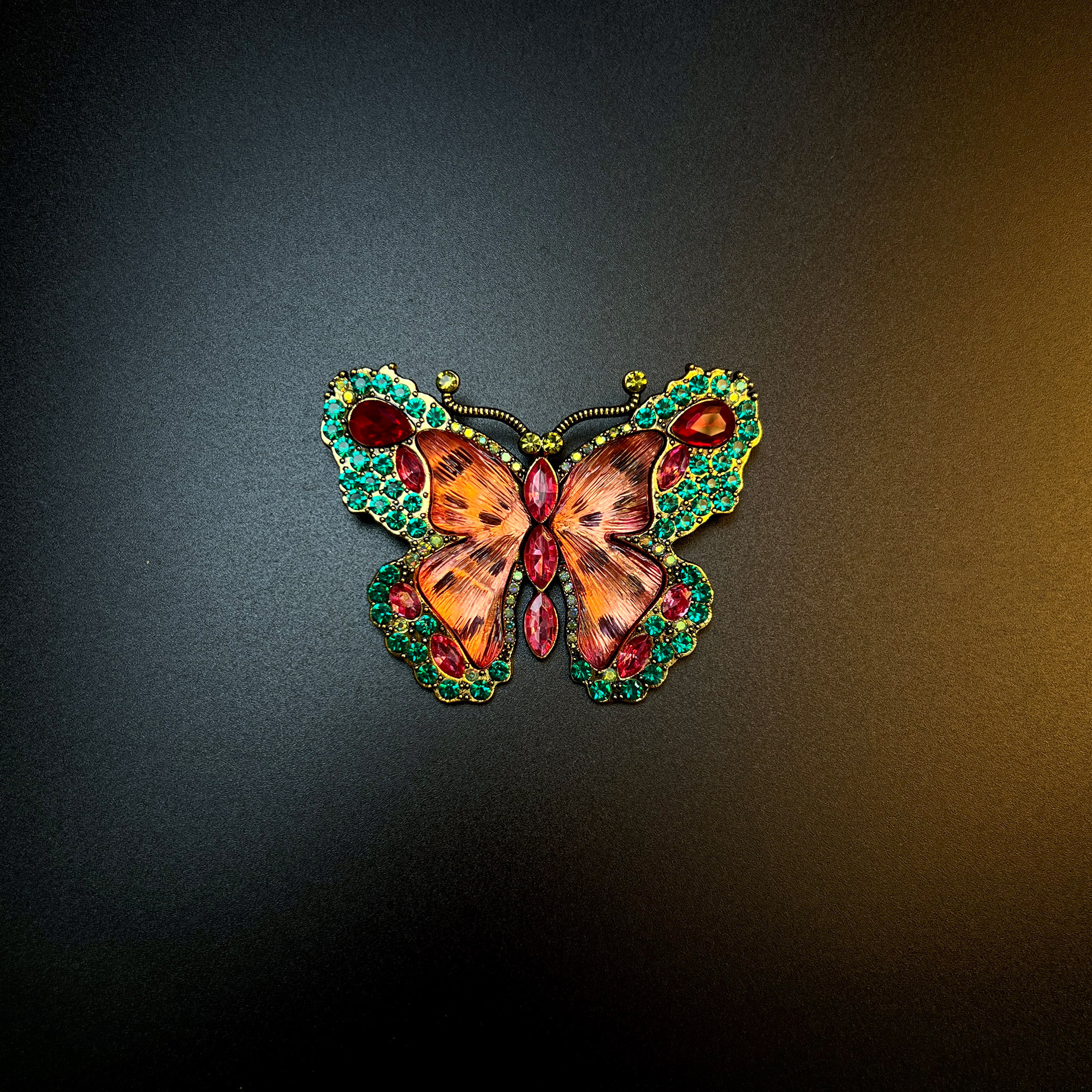 古着vintage复古butterfly brooch蝴蝶绿钻胸针别针 - 实物图