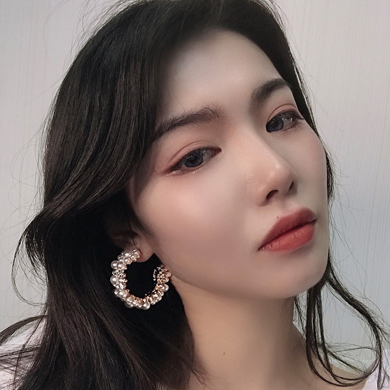925银针百搭气质珍珠圆圈耳环女网红气质欧美个性夸张耳饰耳钉潮