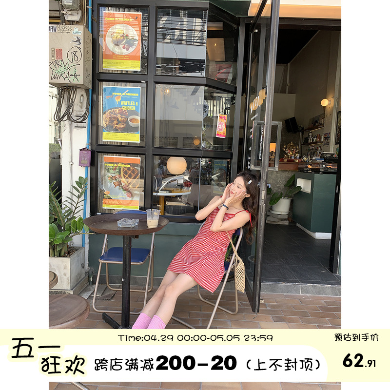 馨帮帮 自制甜酷系带内搭叠穿裙子2024新款红色格纹吊带连衣裙女 女装/女士精品 连衣裙 原图主图