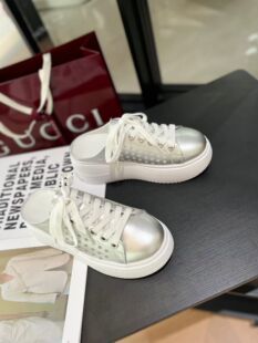 2026女鞋 牛皮泡泡厚底轻巧女鞋 新款