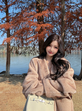 小侨jofay 伯爵小姨 冬季女装新款氛围感环保毛毛斗篷上衣外套