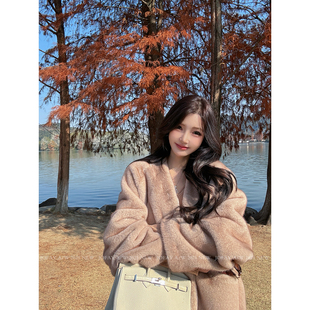 小侨jofay 伯爵小姨 冬季女装新款氛围感环保毛毛斗篷上衣外套