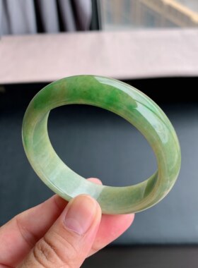 天然A货翡翠黄加绿宽边手镯