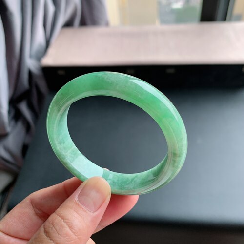 缅甸A货翡翠手镯55圈口满绿