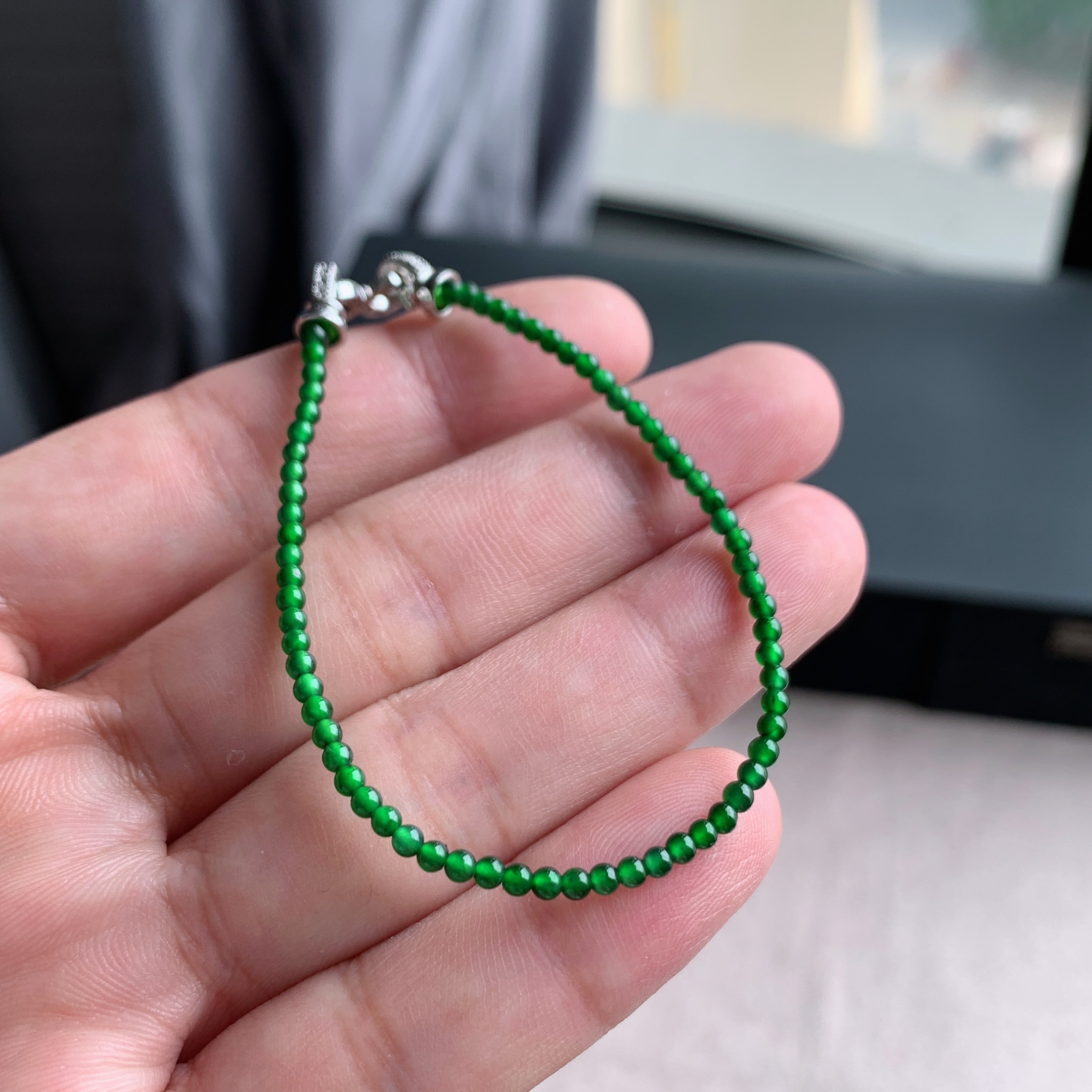 天然A货翡翠满绿小米珠手链