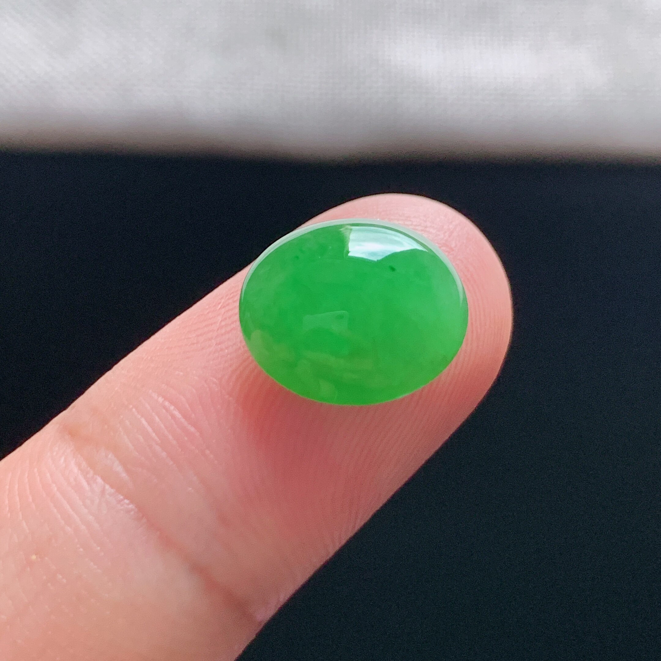 缅甸天然A货翡翠 冰糯种豆阳绿蛋面戒面L1