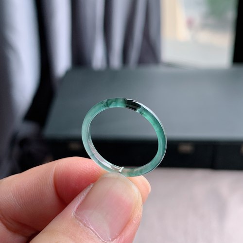 天然A货翡翠冰种乌鸡戒指