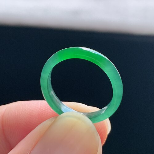 天然A货冰种阳绿翡翠素圈戒指