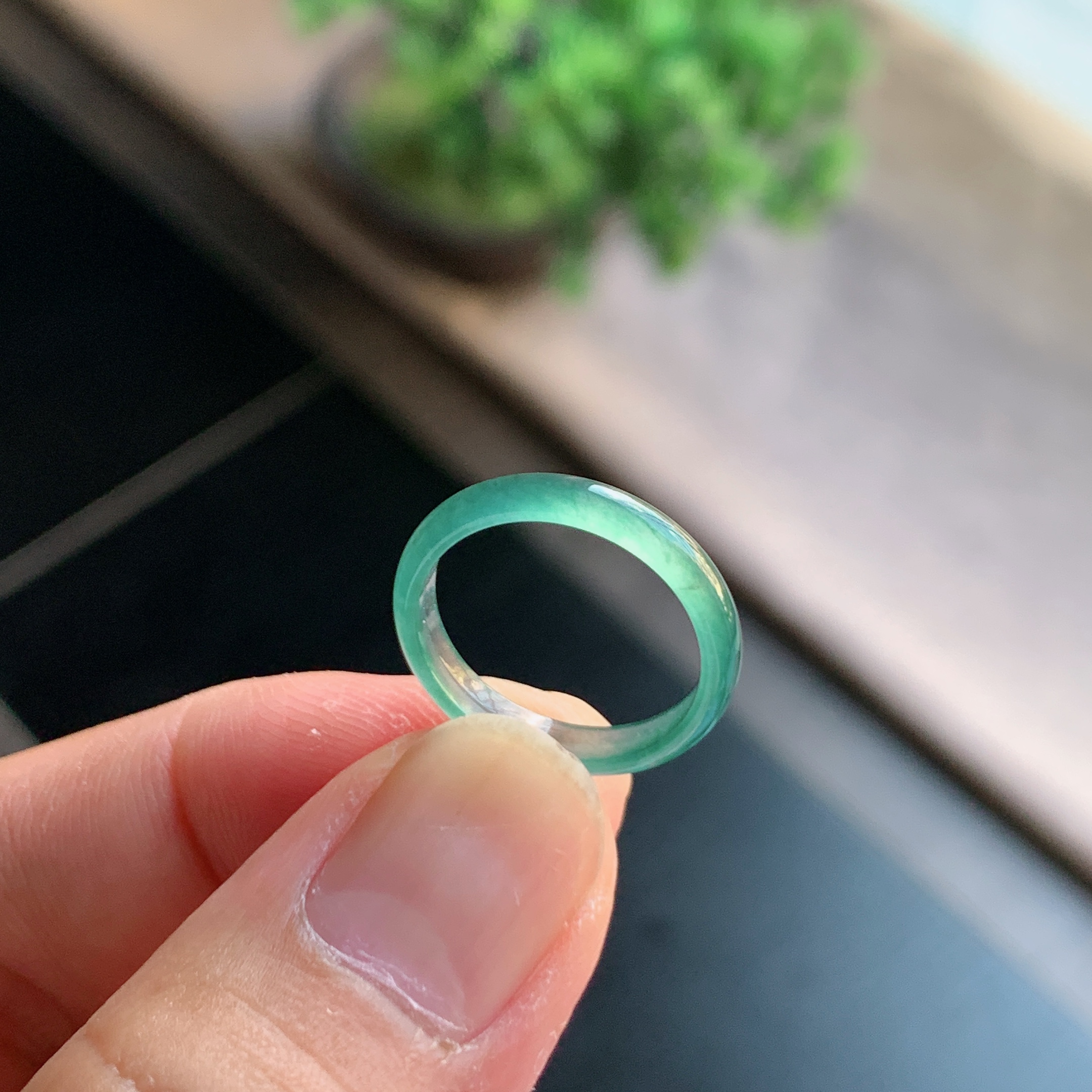 天然A货翡翠冰种12号湖水蓝戒指