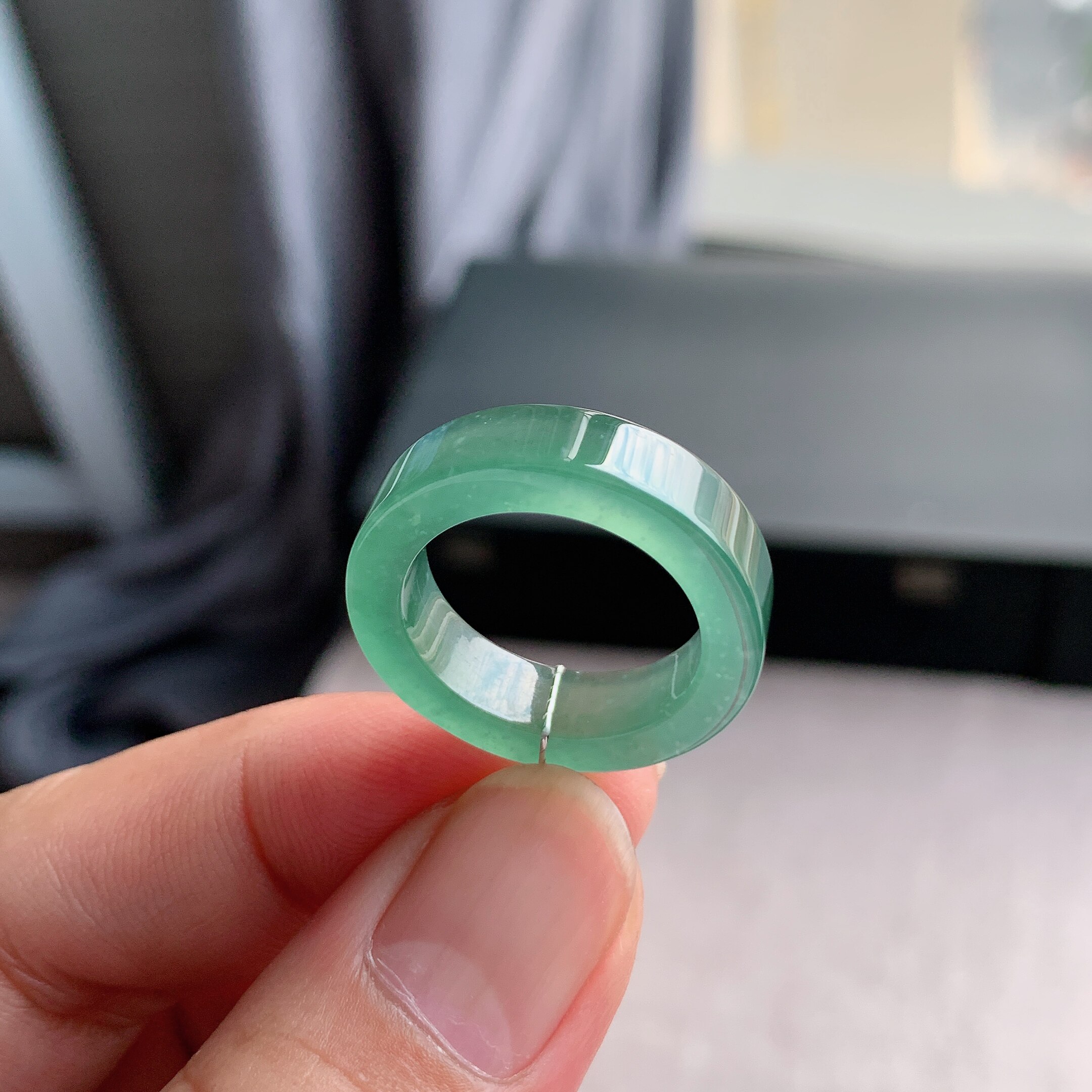 天然A货翡翠冰种17号晴水绿方戒