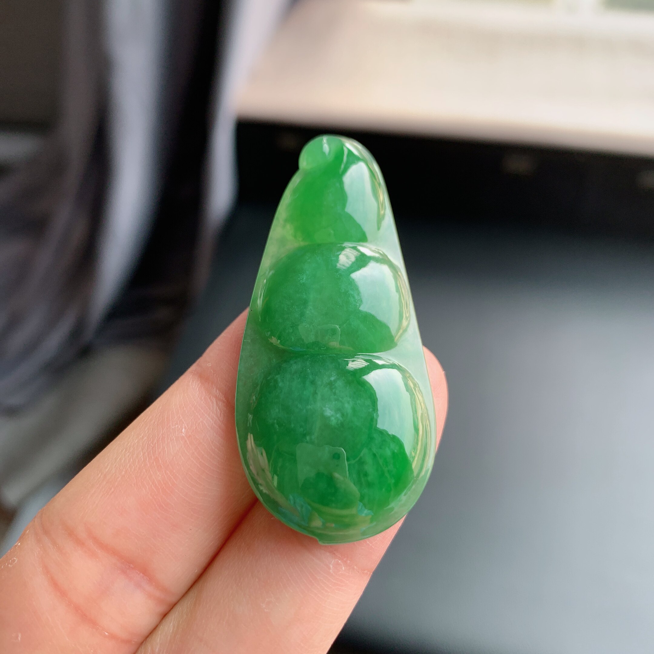 缅甸天然A货翡翠 冰糯种菠菜绿满绿福豆挂件吊坠L16