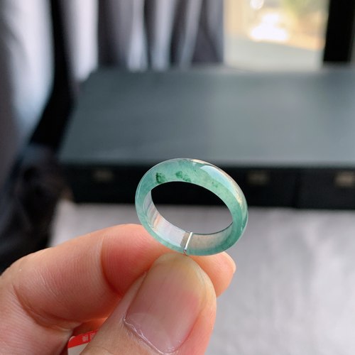 天然A货翡翠冰飘花戒指