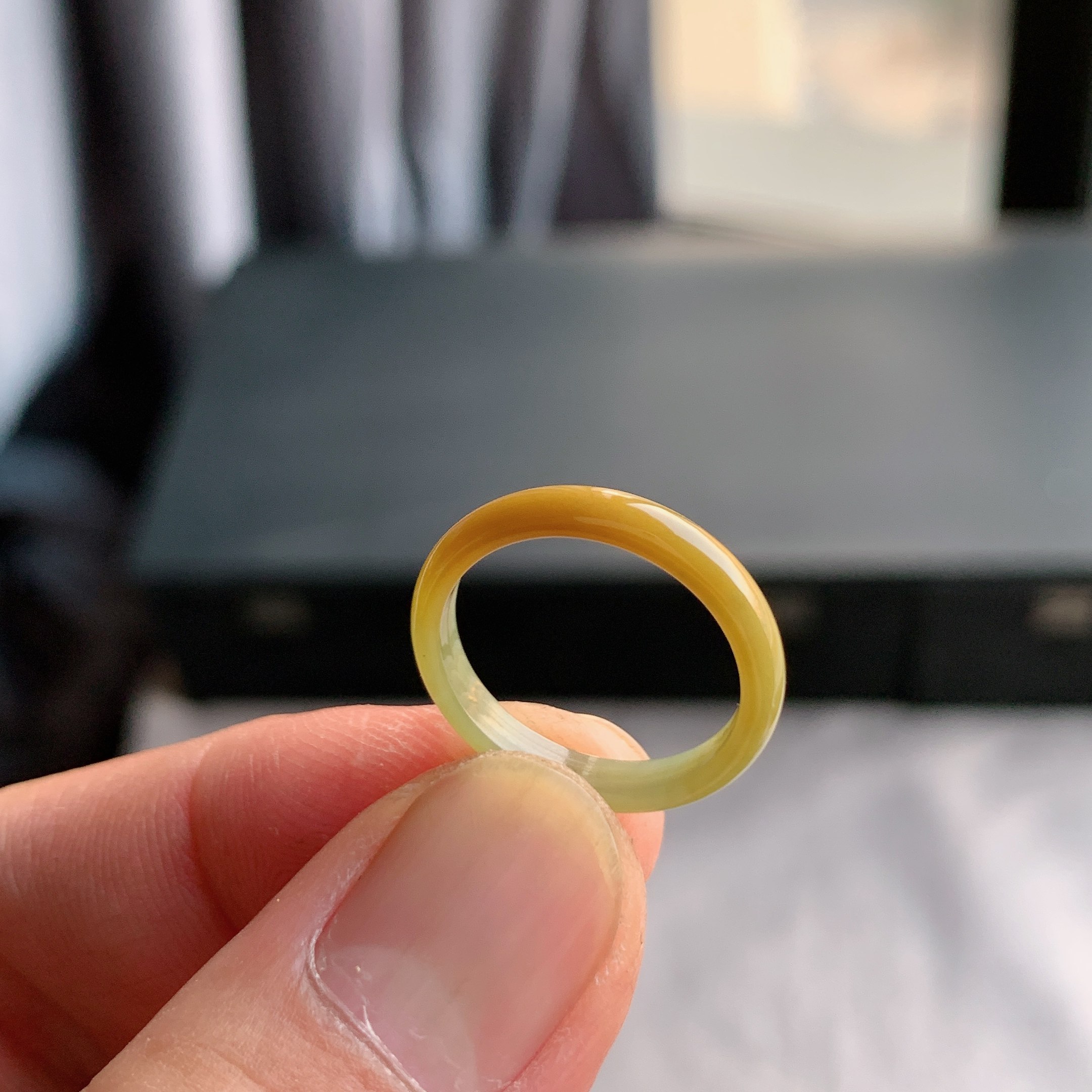 翡翠天然未镶嵌冰糯种圆形弧面