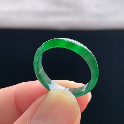 天然A货冰种阳绿翡翠素圈戒指