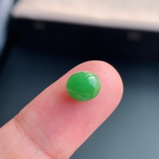 满绿豆绿蛋面戒面L15 缅甸天然A货翡翠