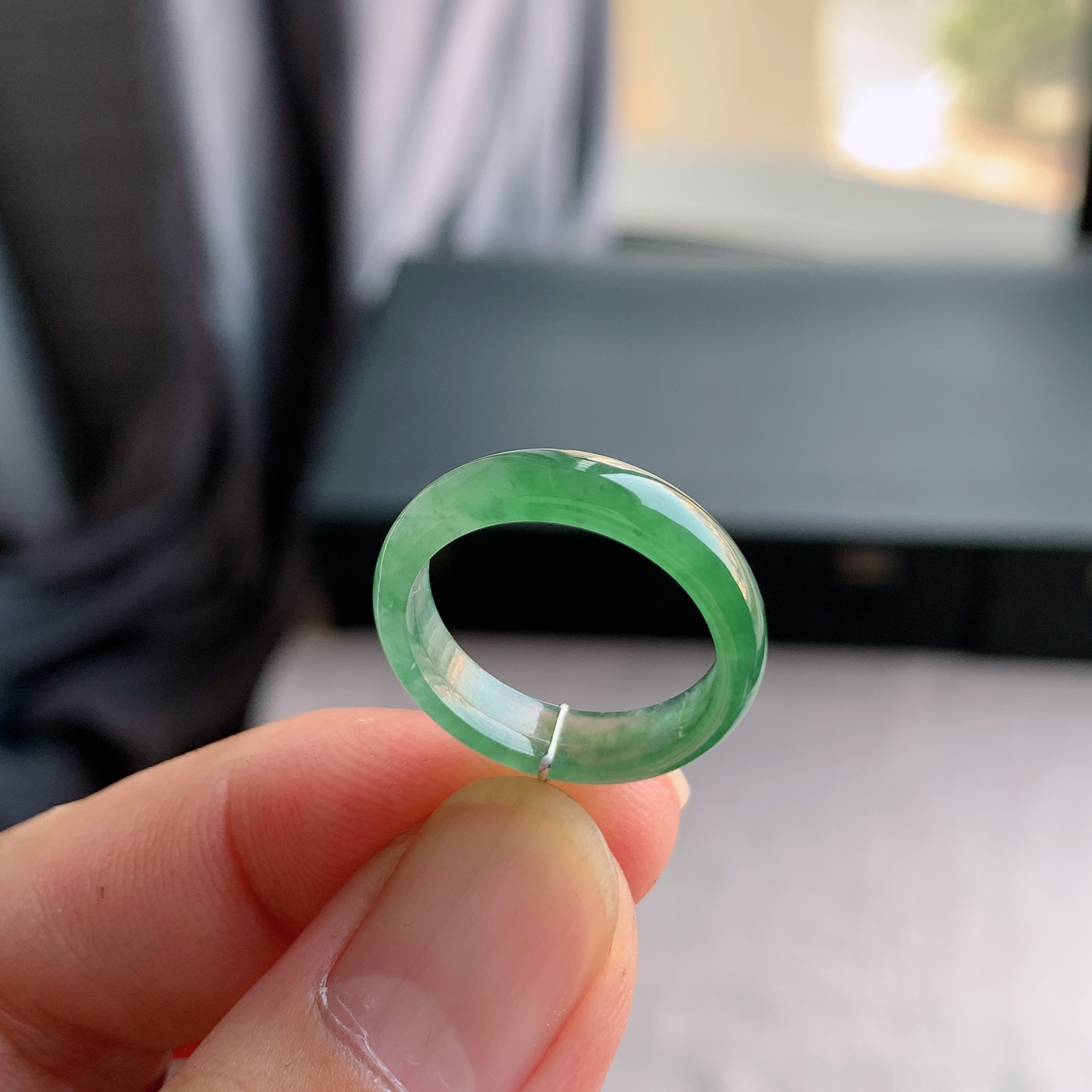 天然A货翡翠冰种14号湖水绿戒指