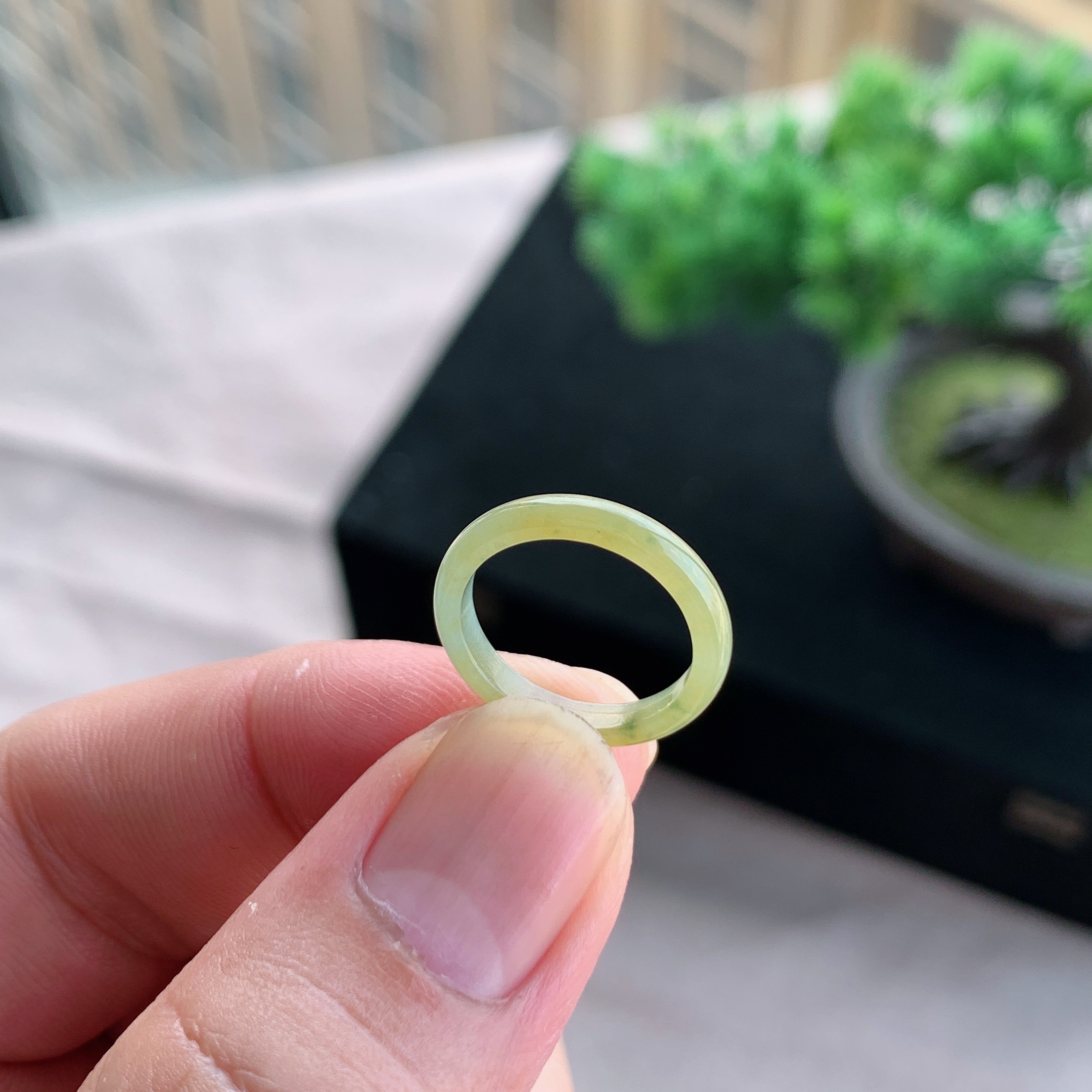 天然A货翡翠冰种8号冰黄翡戒指