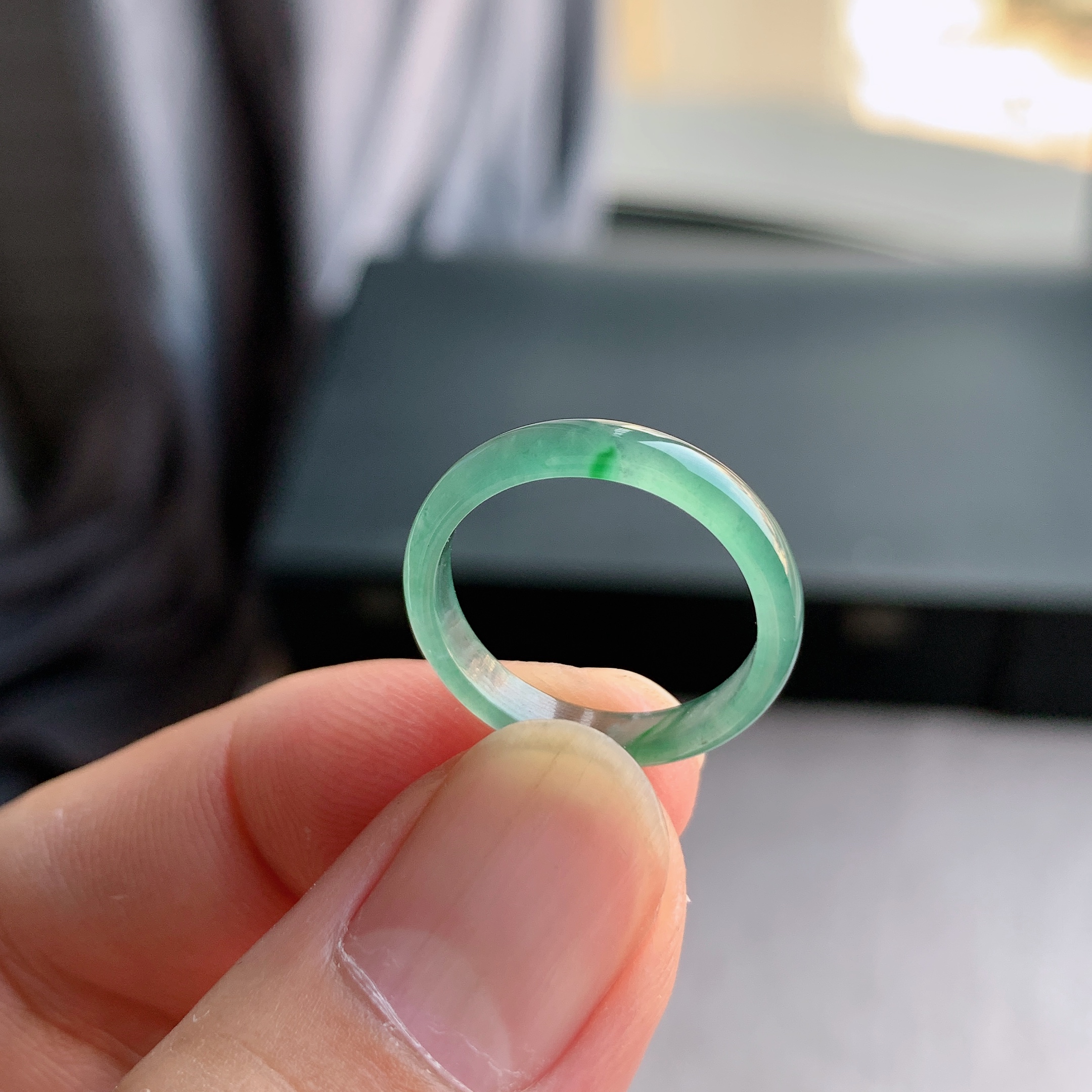 天然A货翡翠冰种13号飘绿花戒指