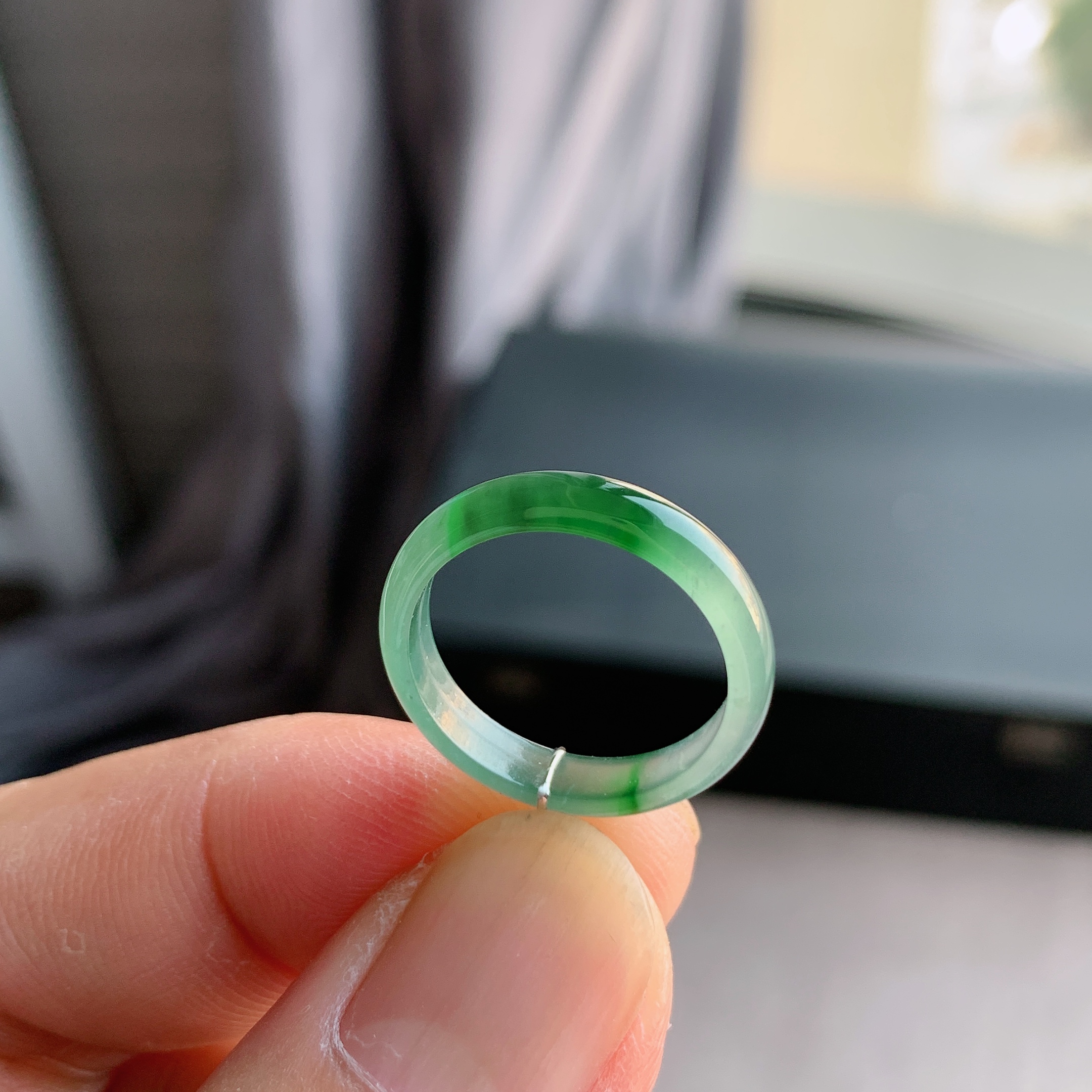 天然A货翡翠13号飘绿花戒指