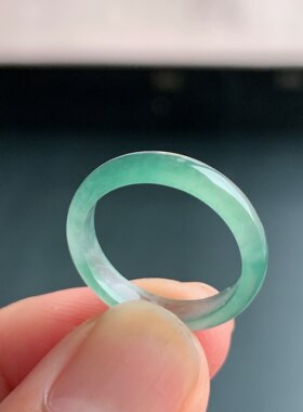 天然A货冰种晴水绿翡翠素圈戒指