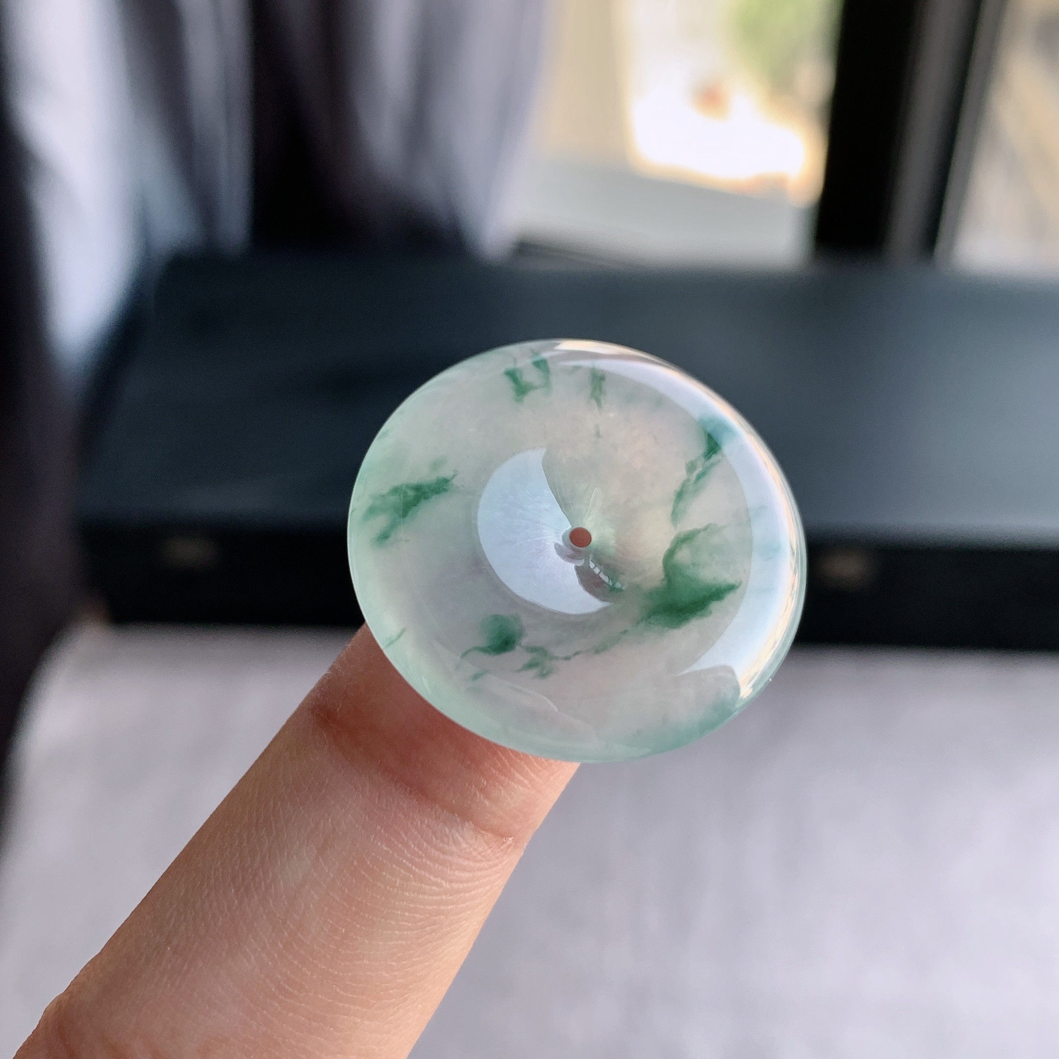 缅甸天然A货翡翠冰种冰飘花吊坠