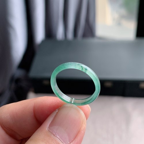 天然A货翡翠冰种飘花戒指