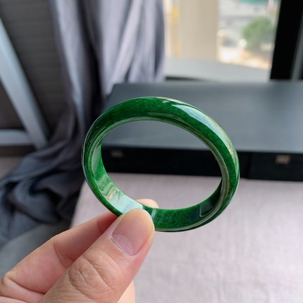 缅甸天然A货翡翠 50圈口辣绿菠菜绿正圈手镯玉镯T1